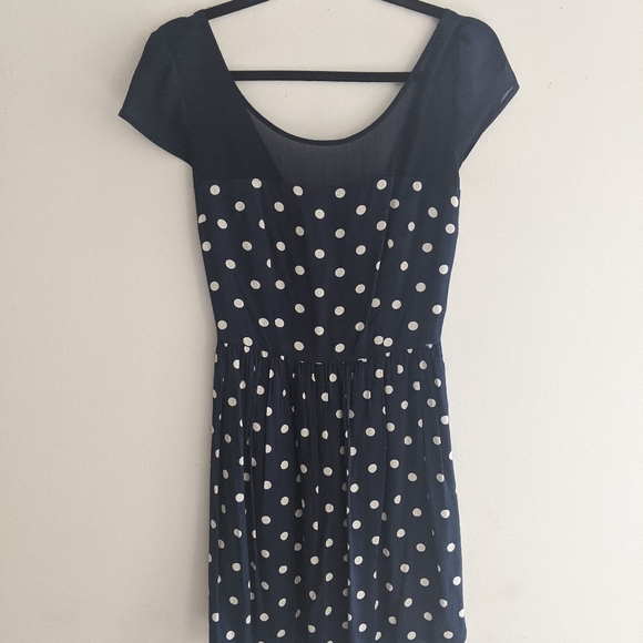 NWOT. Abercrombie polka dot dress with mesh. - Picture 3 of 4